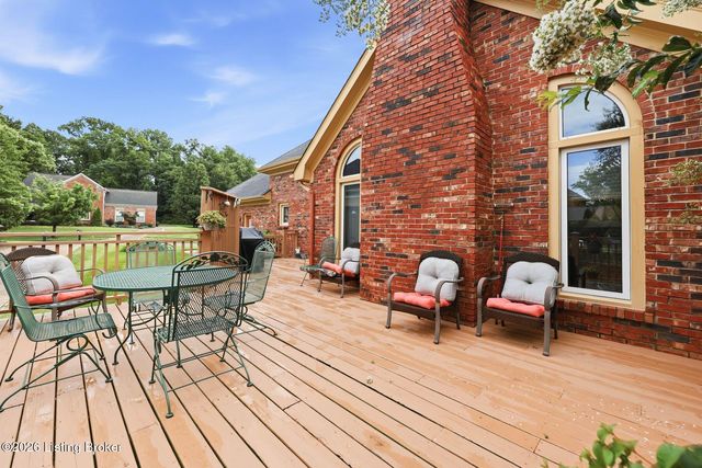 718 Talon Pl, Louisville, KY 40223