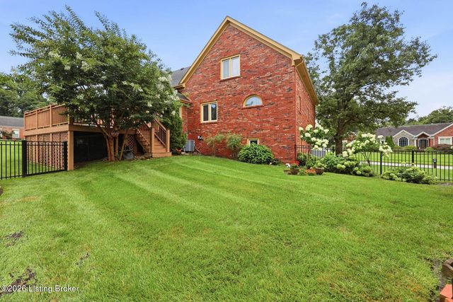 718 Talon Pl, Louisville, KY 40223