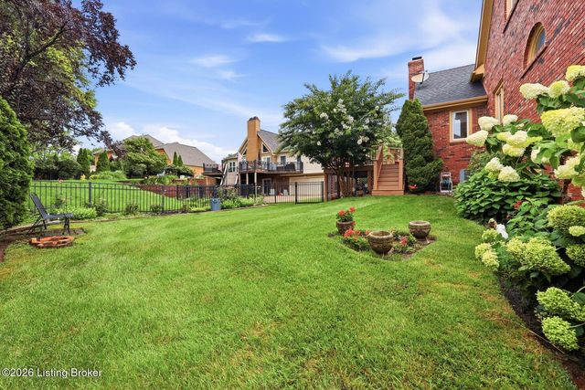 718 Talon Pl, Louisville, KY 40223