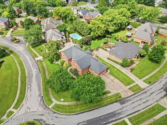 718 Talon Pl, Louisville, KY 40223
