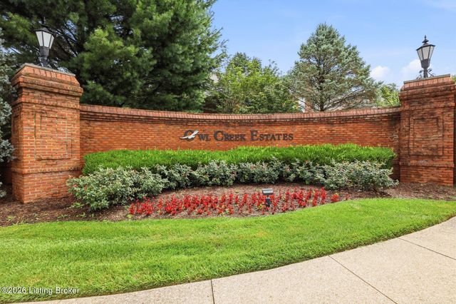 718 Talon Pl, Louisville, KY 40223