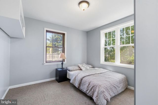 1102 ORLEANS RD, Cheltenham, PA 19012
