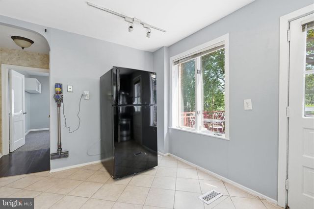 1102 ORLEANS RD, Cheltenham, PA 19012