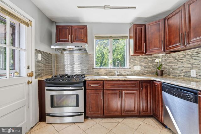 1102 ORLEANS RD, Cheltenham, PA 19012