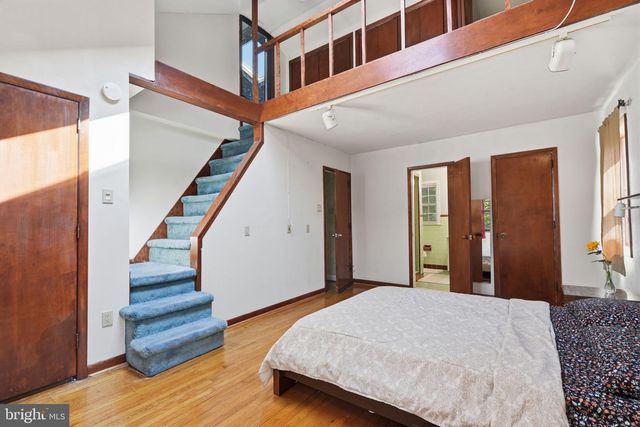 1102 ORLEANS RD, Cheltenham, PA 19012