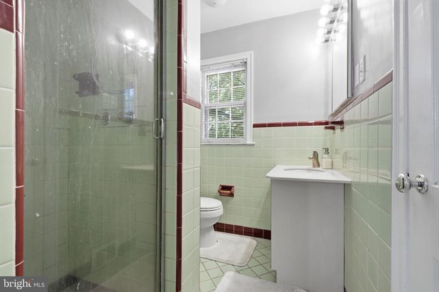 1102 ORLEANS RD, Cheltenham, PA 19012