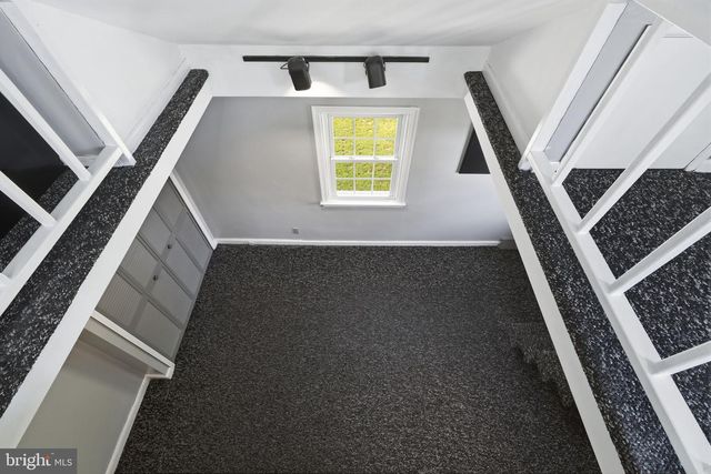 1102 ORLEANS RD, Cheltenham, PA 19012