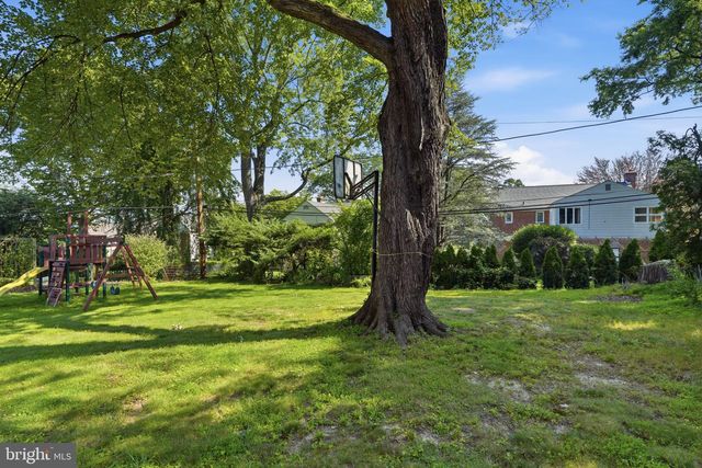 1102 ORLEANS RD, Cheltenham, PA 19012