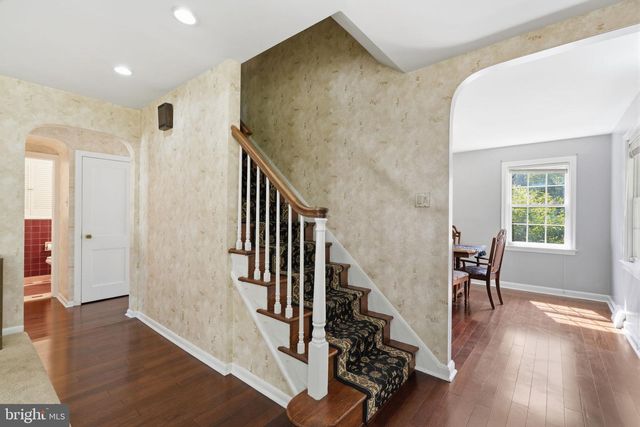1102 ORLEANS RD, Cheltenham, PA 19012