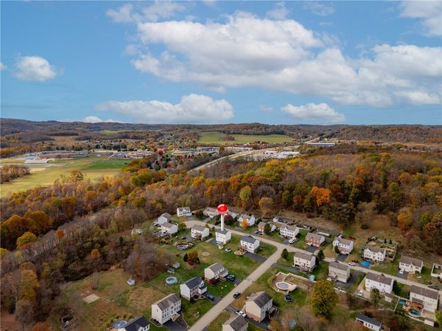 844 Hawk Valley Drive, Allegheny Twp, PA 15656