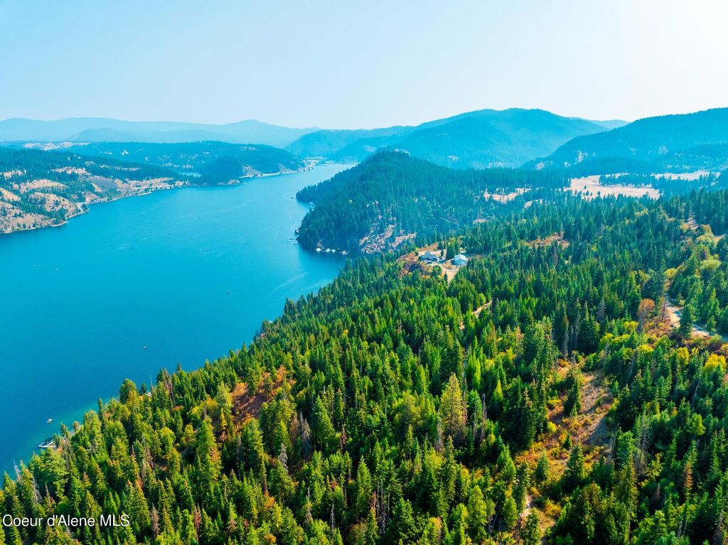 5727 S ODELIN LN, Harrison, ID 83833 photo 15