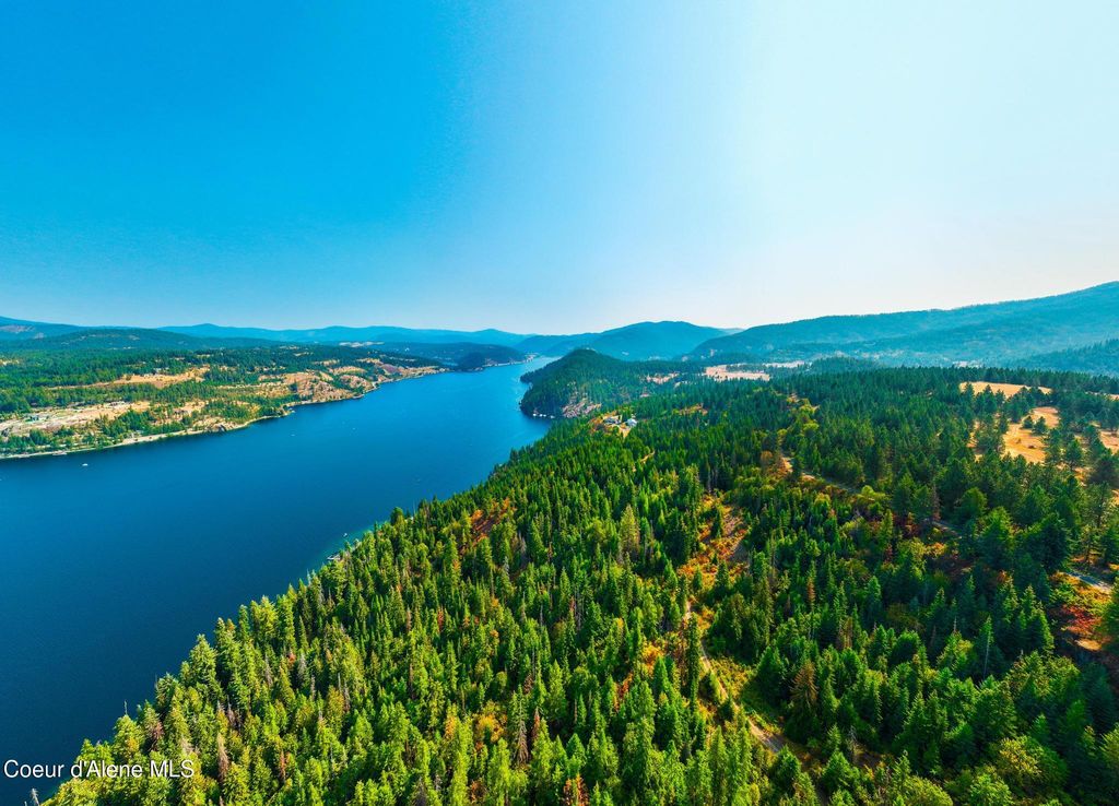 5727 S ODELIN LN, Harrison, ID 83833 photo 17