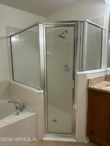 13735 DEVAN LEE Drive E, Jacksonville, FL 32226