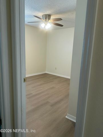 13735 DEVAN LEE Drive E, Jacksonville, FL 32226