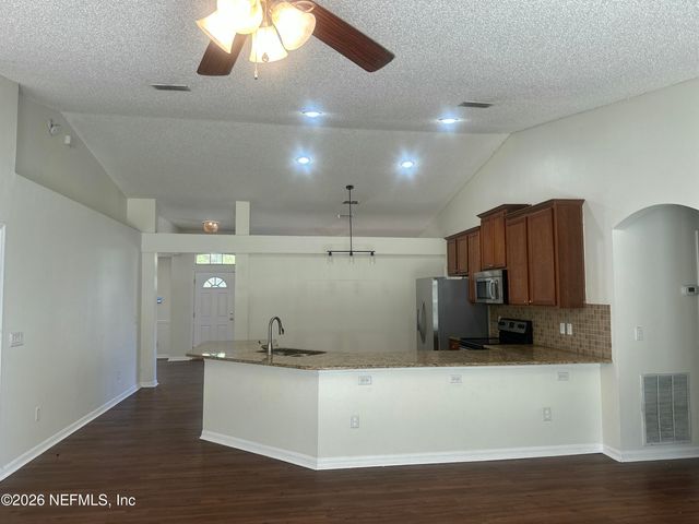 13735 DEVAN LEE Drive E, Jacksonville, FL 32226