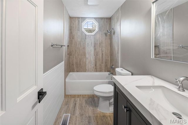 1839 Sullivan Pointe Drive, Wildwood, MO 63011