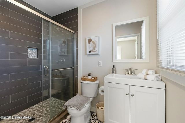 1043 Wetterau Ave, Louisville, KY 40217