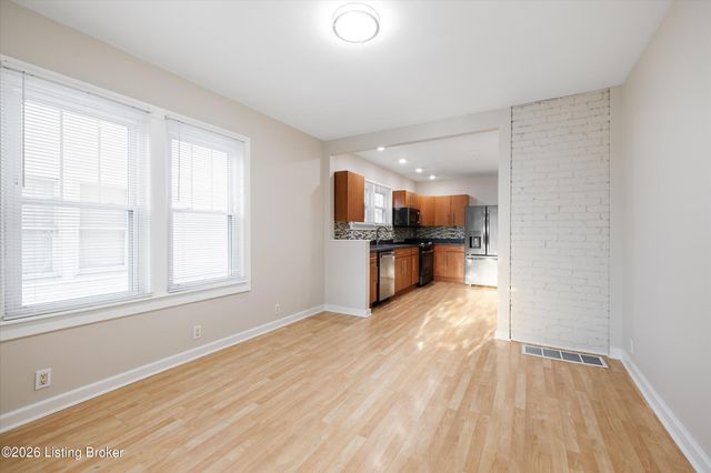 1043 Wetterau Ave, Louisville, KY 40217