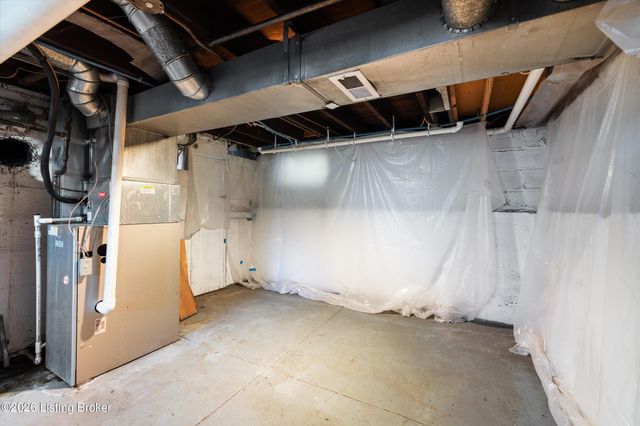 1043 Wetterau Ave, Louisville, KY 40217