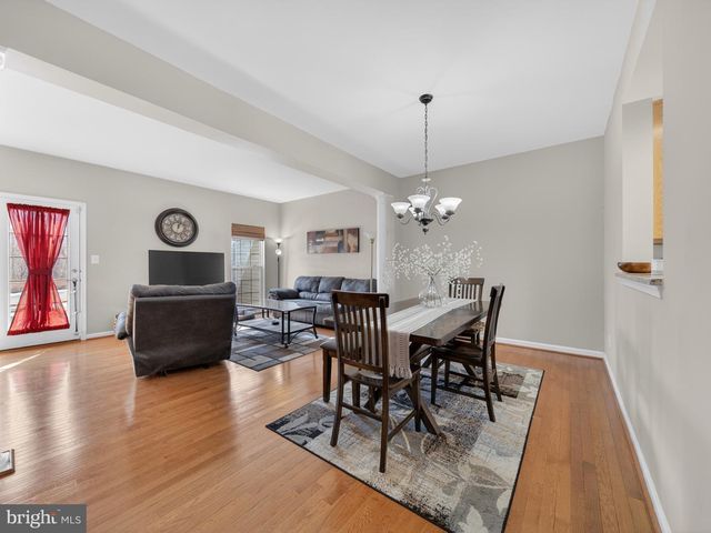 14334 STONEWATER CT, Centreville, VA 20121