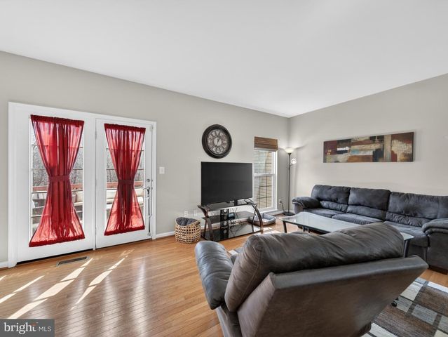 14334 STONEWATER CT, Centreville, VA 20121