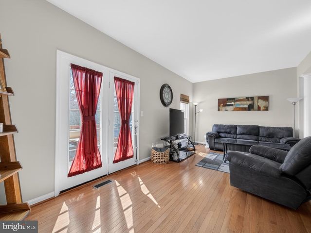 14334 STONEWATER CT, Centreville, VA 20121