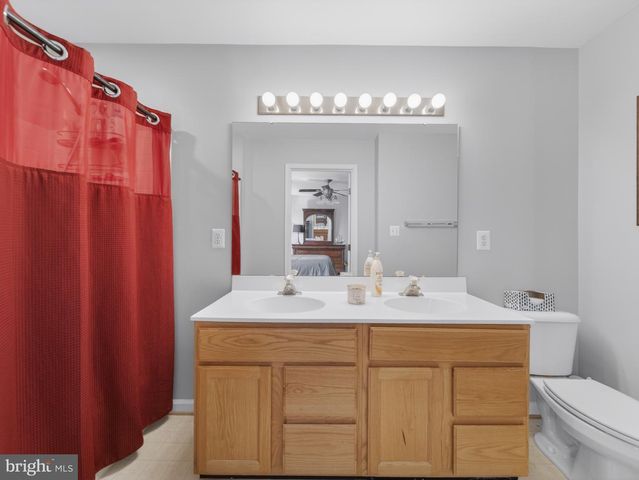 14334 STONEWATER CT, Centreville, VA 20121