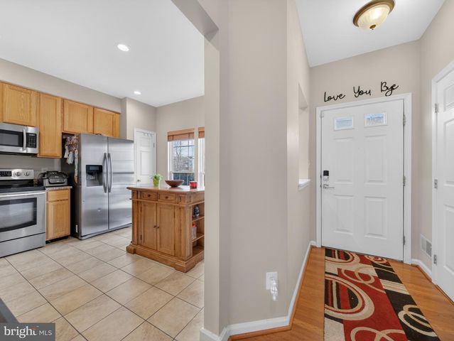 14334 STONEWATER CT, Centreville, VA 20121