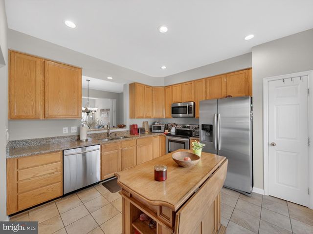 14334 STONEWATER CT, Centreville, VA 20121