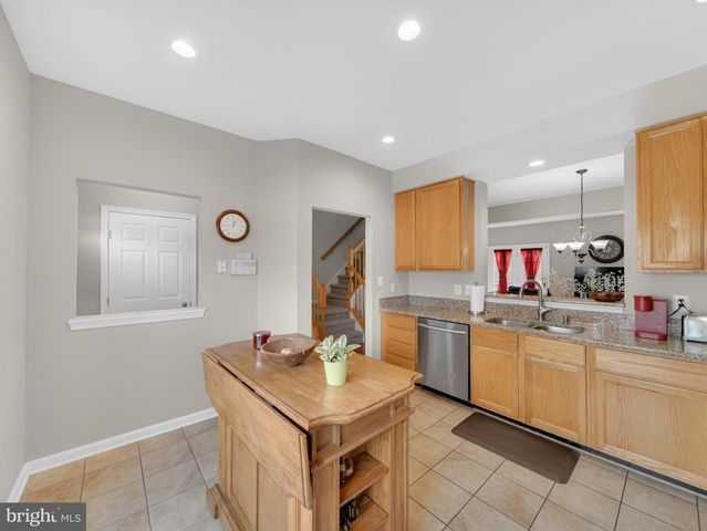 14334 STONEWATER CT, Centreville, VA 20121