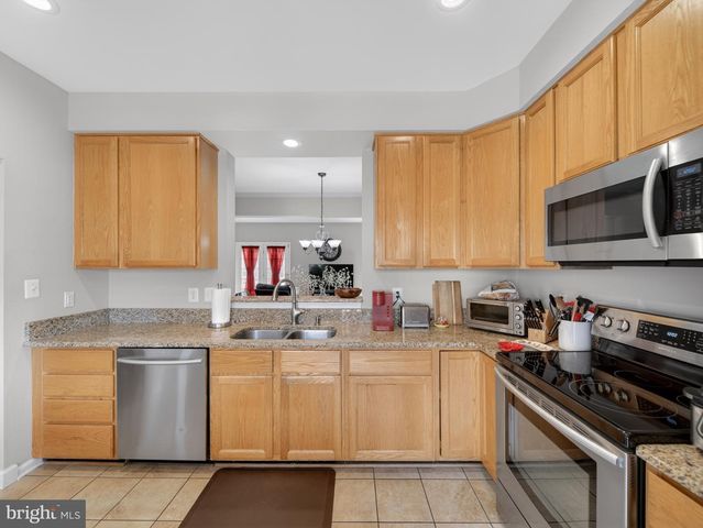 14334 STONEWATER CT, Centreville, VA 20121