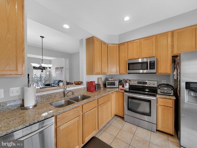 14334 STONEWATER CT, Centreville, VA 20121