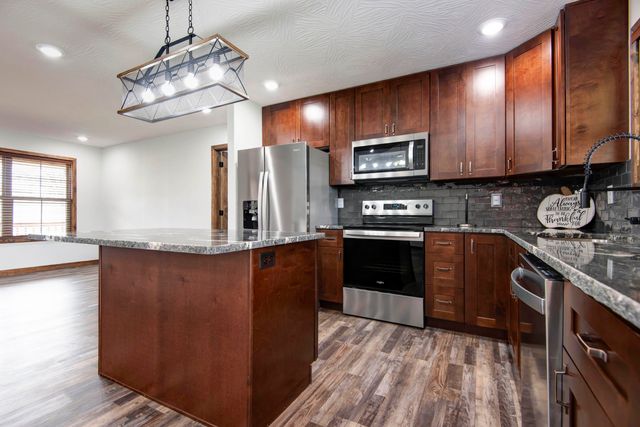 150 Sunshine Avenue, Cabool, MO 65689