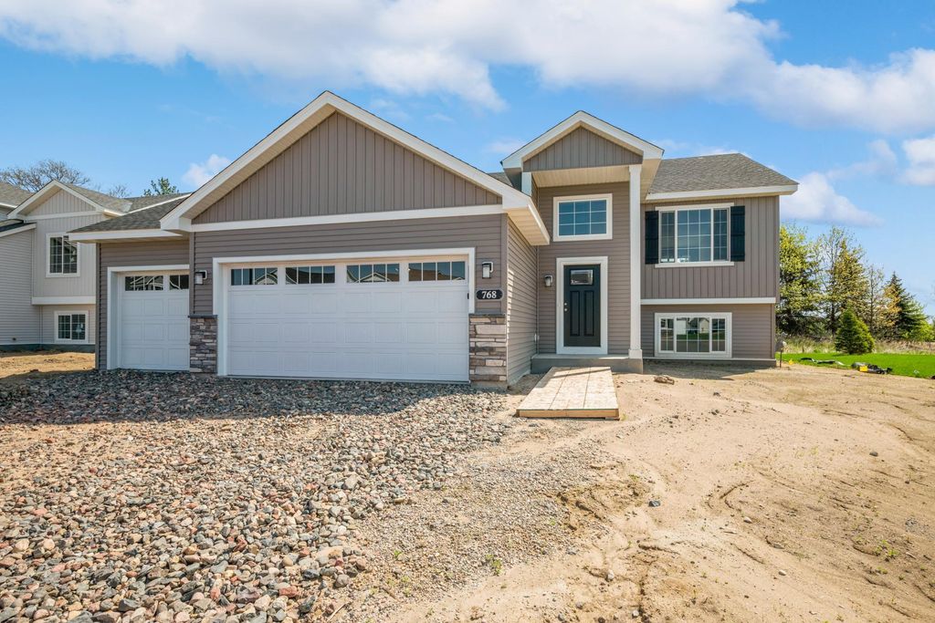 768 Yellowcrest Street SW, Delano, MN 55328