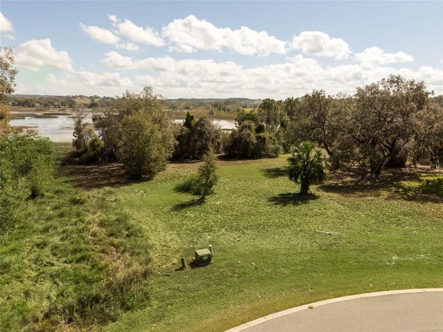 476 LONG AND WINDING RD, Howey In The Hills, FL 34737
