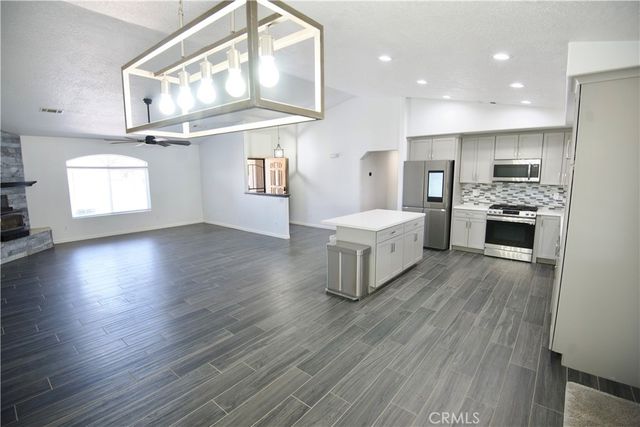 22585 Ocotillo, Apple Valley, CA 92308