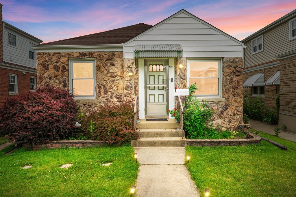 4308 N Ozark Avenue, Norridge, IL 60706