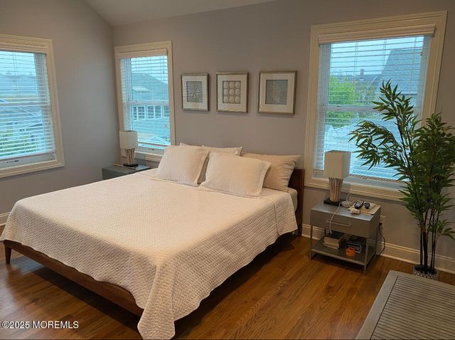 17 Via Ripa Way, Sea Bright, NJ 07760