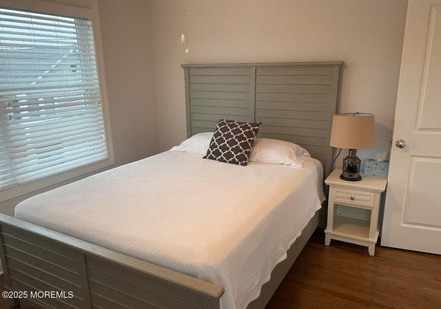 17 Via Ripa Way, Sea Bright, NJ 07760