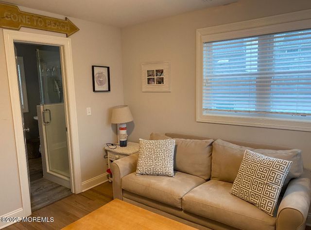 17 Via Ripa Way, Sea Bright, NJ 07760