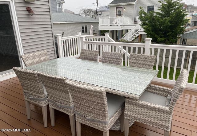17 Via Ripa Way, Sea Bright, NJ 07760