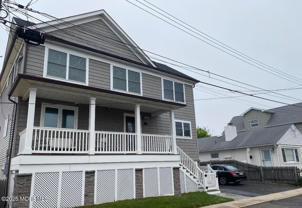 17 Via Ripa Way, Sea Bright, NJ 07760
