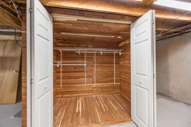 41 Depot Road W, West Harwich, MA 02671