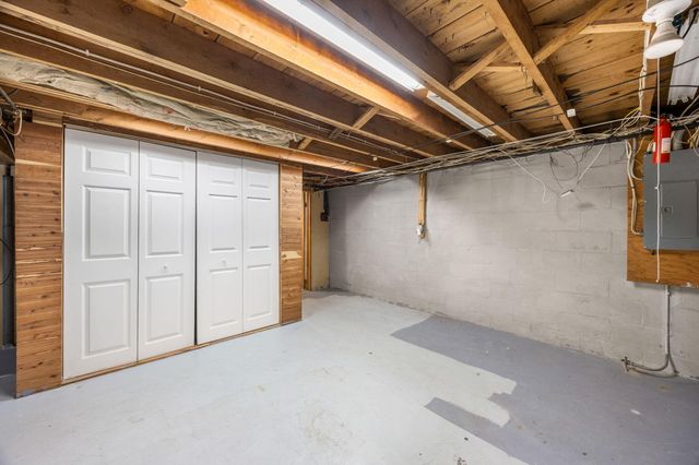 41 Depot Road W, West Harwich, MA 02671