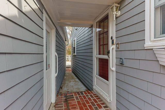 41 Depot Road W, West Harwich, MA 02671