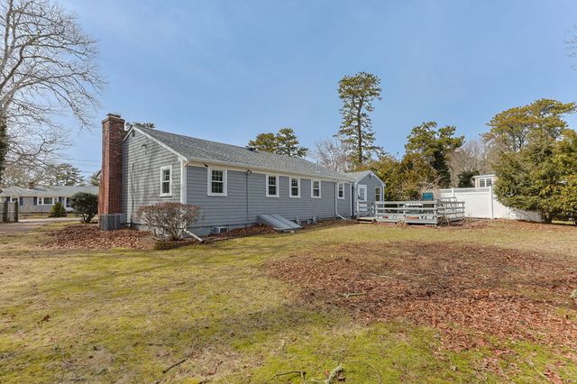 41 Depot Road W, West Harwich, MA 02671
