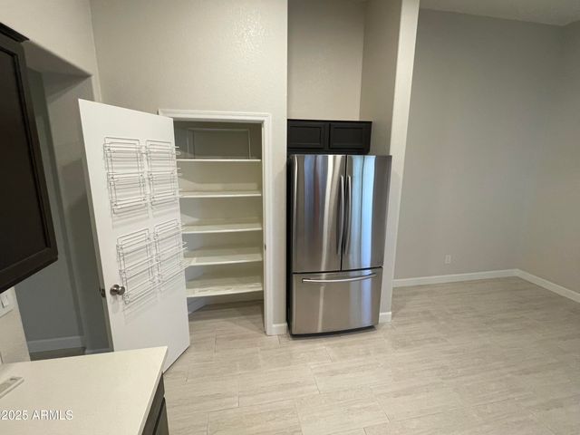 3803 W COMMONWEALTH Avenue, Chandler, AZ 85226