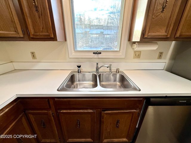 2068 Cliffside Drive, Anchorage, AK 99501