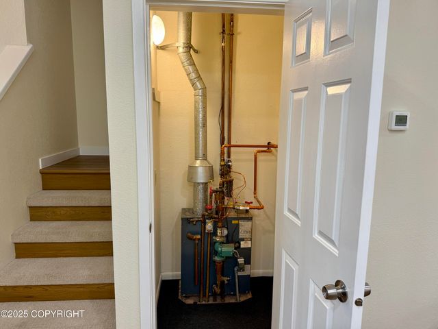 2068 Cliffside Drive, Anchorage, AK 99501