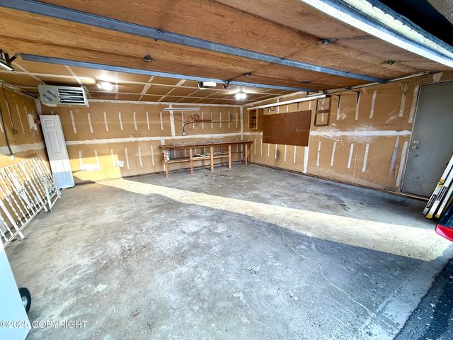 2068 Cliffside Drive, Anchorage, AK 99501